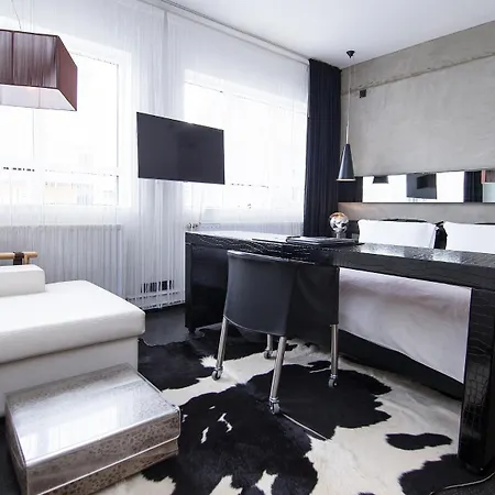 Hotel Thingholt By Center 4*
